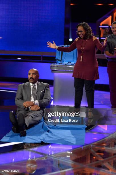 Episode 105" - The seed-funding competition reality series "Steve Harvey's FUNDERDOME" featuring two aspiring inventors going head-to-head to win...