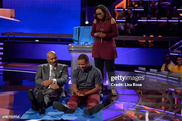 Episode 105" - The seed-funding competition reality series "Steve Harvey's FUNDERDOME" featuring two aspiring inventors going head-to-head to win...