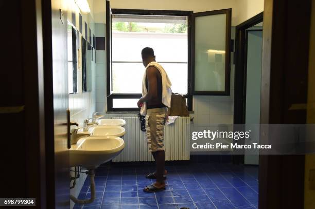 Sprar 21 Sprar Center Photos & High Res Pictures - Getty Images