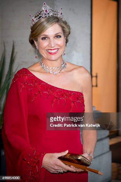 Queen Maxima of The Netherlands attends the official state banquet presented by President Sergio Mattarella and his wife Laura Mattarella at the...