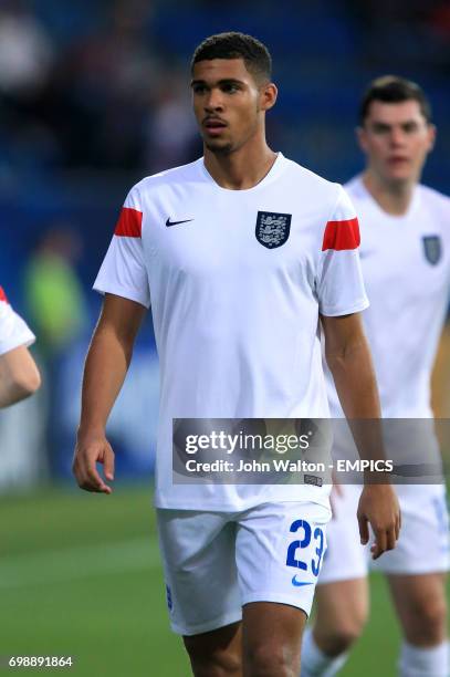 England's Ruben Loftus-Cheek during the warm up