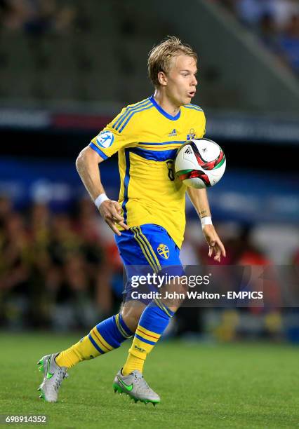 Oscar Lewicki, Sweden