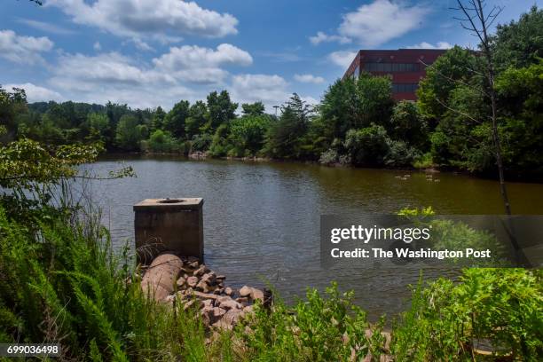 Butler Pond Reston Pond Sterling Photos and Premium High Res Pictures - Getty Images