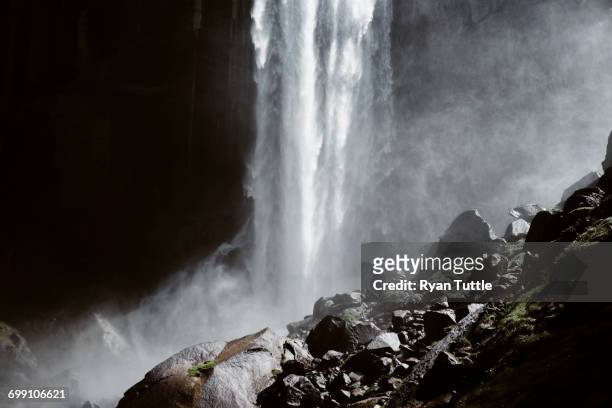 exploring vernal falls in yosemite national park - バーナル滝 ストックフォトと画像