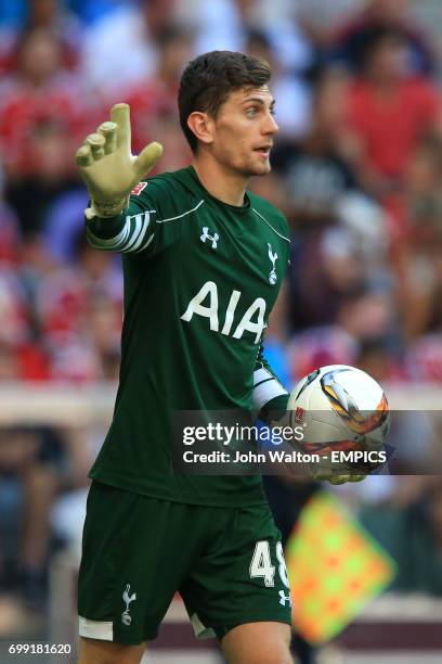 Luke McGee, Tottenham Hotspur goalkeeper