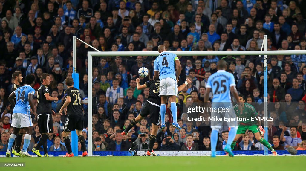 Soccer - UEFA Champions League - Group D - Manchester City v Juventus - Etihad Stadium