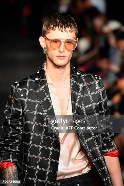 FRA: Icosae : Runway - Paris Fashion Week - Menswear Spring/Summer 2018