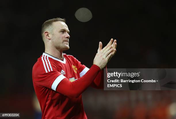 Manchester United's Wayne Rooney looks dejected at the end of the game against Middlesbrough