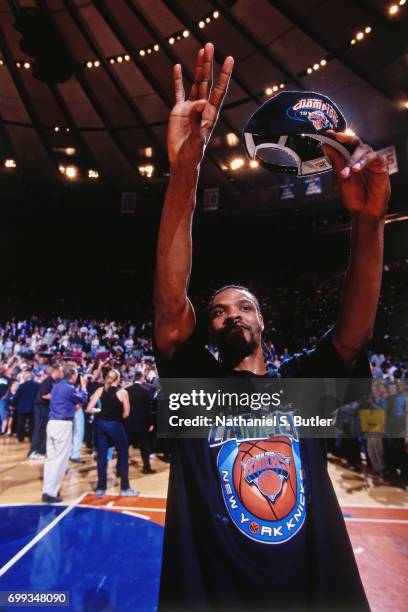 Latrell Sprewell of the New York Knicks waves to the crowd after winning the 1999 NBA Eastern Conference Finals against the Indiana Pacers at Madison...