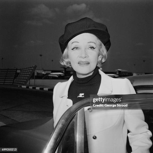 German actress Marlene Dietrich arrives at London Airport, UK, 12th September 1971. She is booked for a solo charity performance at Drury Lane.