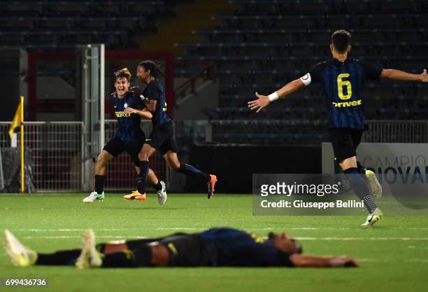 Elia Visconti of FC Internazionale celebrates after scoring goal 2-3 during the U17 Serie A Final match between Atalanta BC and FC Internazionale on...