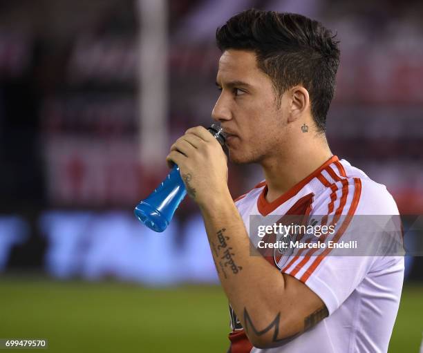 Sebastian Driussi of River Plate hidrates during a match between River Plate and Aldosivi as part of Torneo Primera Division 2016/17 at Monumental...