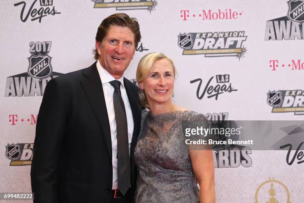 Mike Babcock of the Toronto Maple Leafs and wife Maureen Babcock attend the 2017 NHL Awards at T-Mobile Arena on June 21, 2017 in Las Vegas, Nevada.