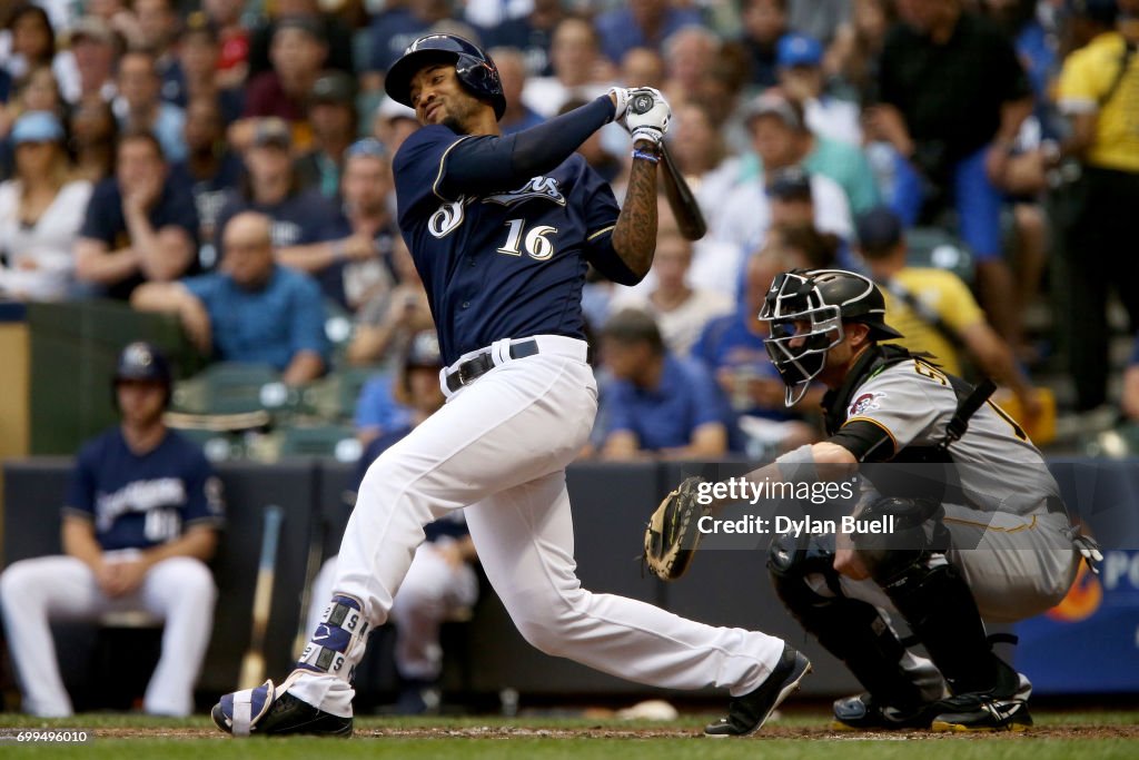 Pittsburgh Pirates v Milwaukee Brewers