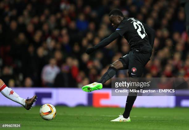Midtjylland's Pione Sisto scores his side's first goal of the game
