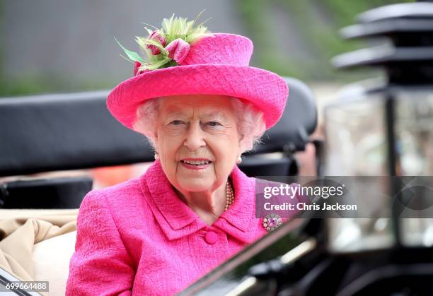 Queen Elizabeth II arrives with the Royal Procession as she attends Royal Ascot 2017 at Ascot Racecourse on June 22, 2017 in Ascot, England.
