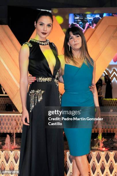 Gal Gadot and Patty Jenkins pose during the red carpet of 'Wonder Woman' at Parque Premier Toreo on May 27, 2017 in Mexico City, Mexico.