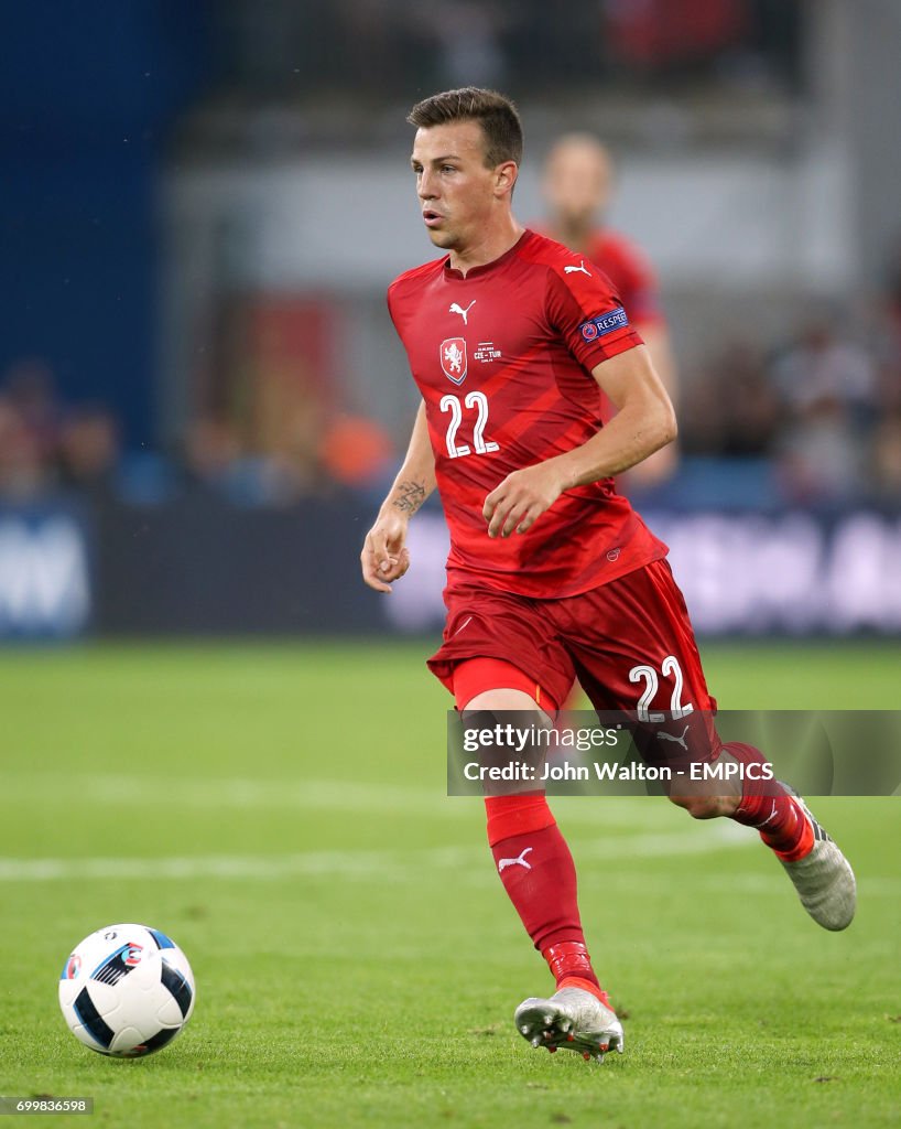 Czech Republic v Turkey - UEFA Euro 2016 - Group D - Stade Bollaert-Delelis