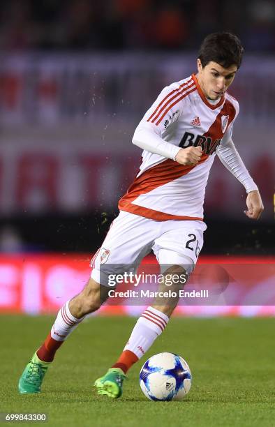 Ignacio Fernandez of River Plate drives the ball during a match between River Plate and Aldosivi as part of Torneo Primera Division 2016/17 at...