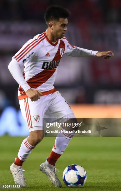 Gonzalo Martinez of River Plate drives the ball during a match between River Plate and Aldosivi as part of Torneo Primera Division 2016/17 at...