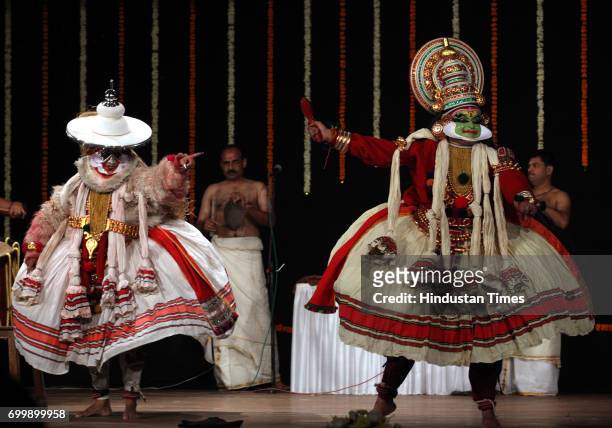 Renjish Nair performance Kathakali at Jaya Smirti organized by Hema Malini at Ravindra Natya Mandir in Mumbai on Saturday.