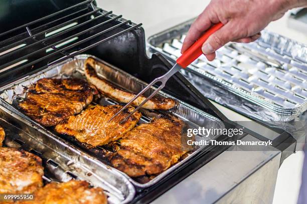 grillen - wurst fleisch stockfoto's en -beelden