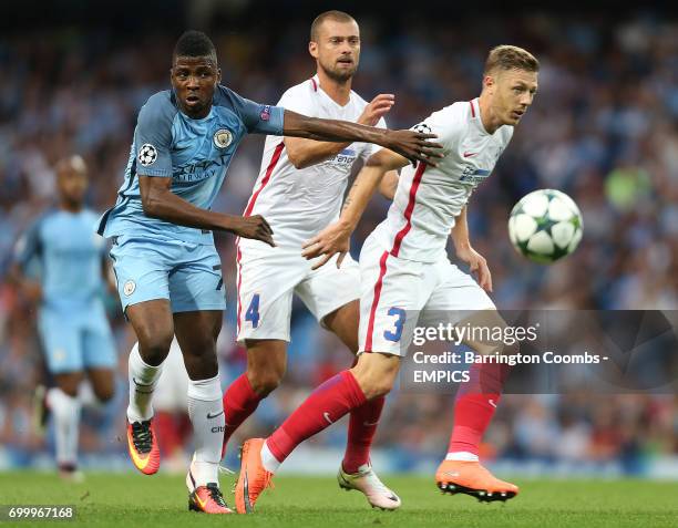 Manchester City's Kelechi Iheanacho and Steaua Bucharest's Bogdan Mitrea battle for the ball