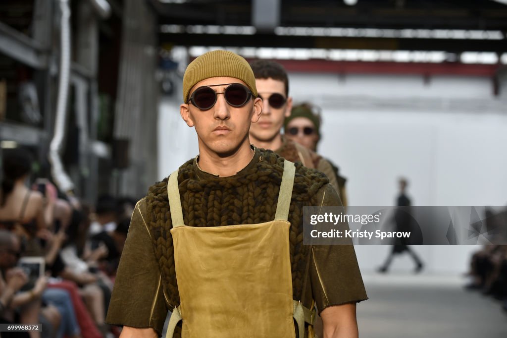 Boris Bidjan Saberi : Runway - Paris Fashion Week - Menswear Spring/Summer 2018