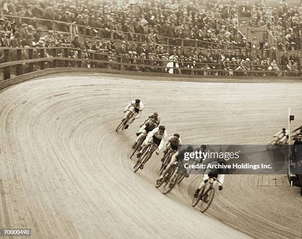 final lap - track cycling stock pictures, royalty-free photos & images