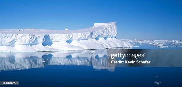 iceberg, weddell sea, antarctica - weddell sea stock pictures, royalty-free photos & images