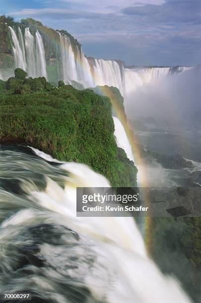 brazil, parana state, iguacu national park, iguacu falls - iguacu falls stockfoto's en -beelden