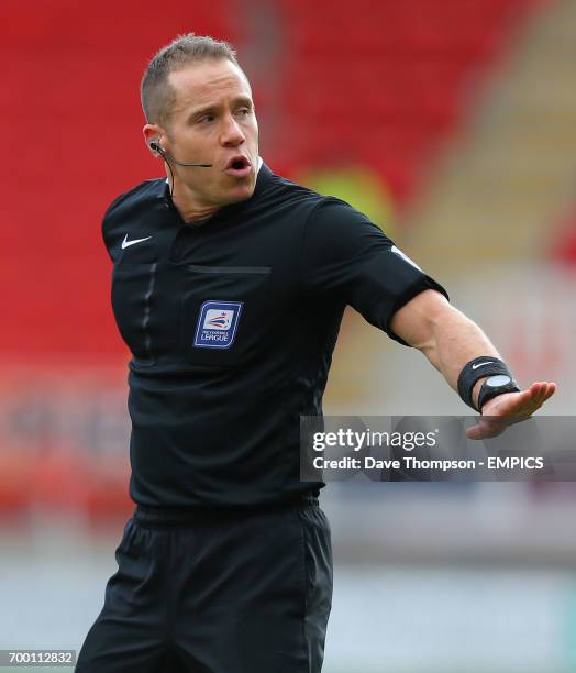 Referee Stephen Martin