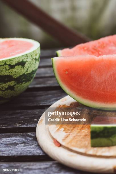 watermelon - das leben zu hause stock pictures, royalty-free photos & images