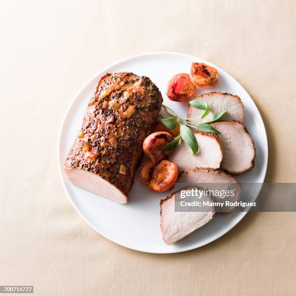 sliced pork on plate - pork imagens e fotografias de stock