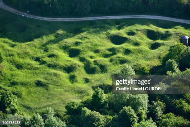 france, eastern france, lorraine, meuse, douaumont, shell impacts near douaumont ossuary, military cemetery of wwi - douaumont ossuary stock pictures, royalty-free photos & images