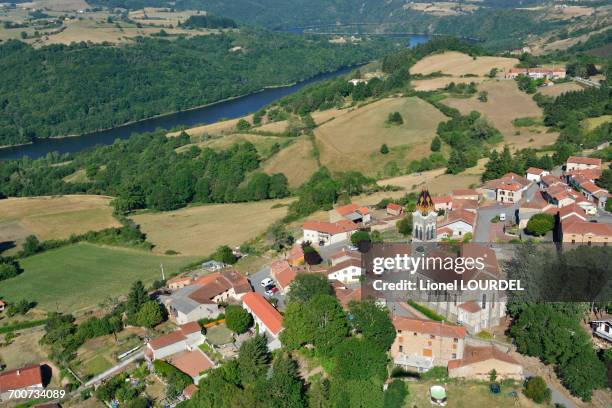 france, rhone-alpes, loire, saint-priest-la-roche, village and landscape of the loire, aerial view - loire stock pictures, royalty-free photos & images