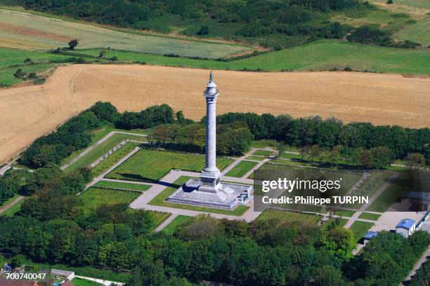 france, northern france, pas de calais. boulogne sur mer. column of the grande armee in wimillle - boulogne sur mer stockfoto's en -beelden