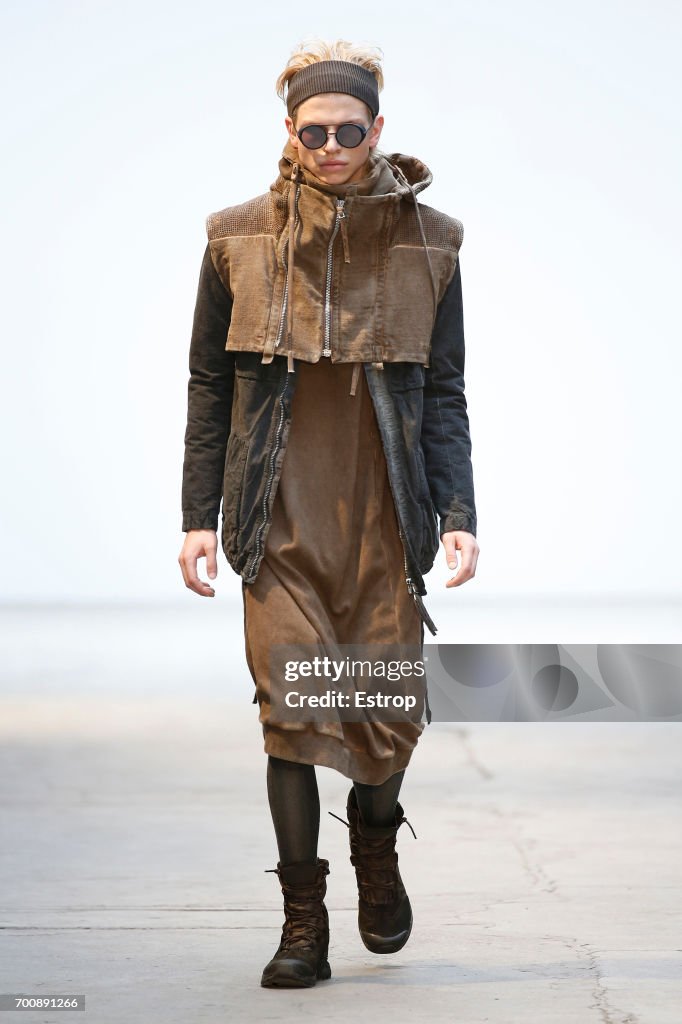 Boris Bidjan Saberi : Runway - Paris Fashion Week - Menswear Spring/Summer 2018