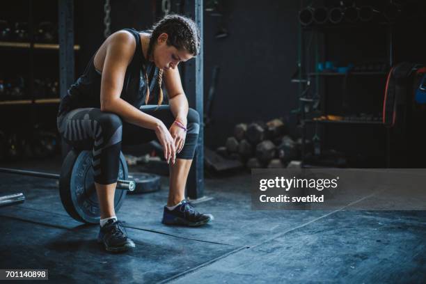 gritty women - tired workout stock pictures, royalty-free photos & images