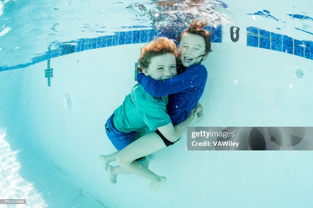 Underwater hugs