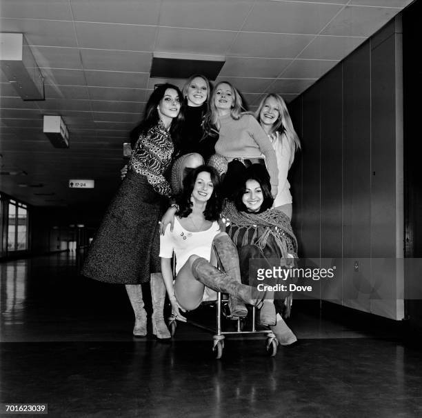 Patricia 'Dee Dee' Wilde and the rest of the dance troupe Pan's People arrive at London Airport from Munich, 6th November 1971.
