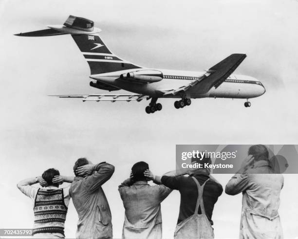 Vickers Ltd StockFotos und Bilder Getty Images