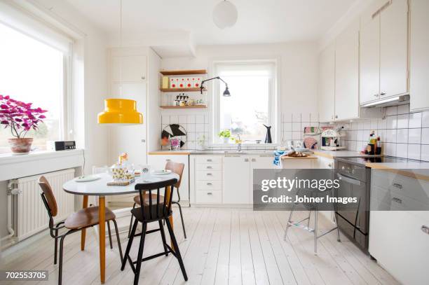 modern kitchen - kitchen no people stock pictures, royalty-free photos & images