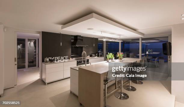 84 Kitchen Island Night Stock Photos, High-Res Pictures, and Images ...