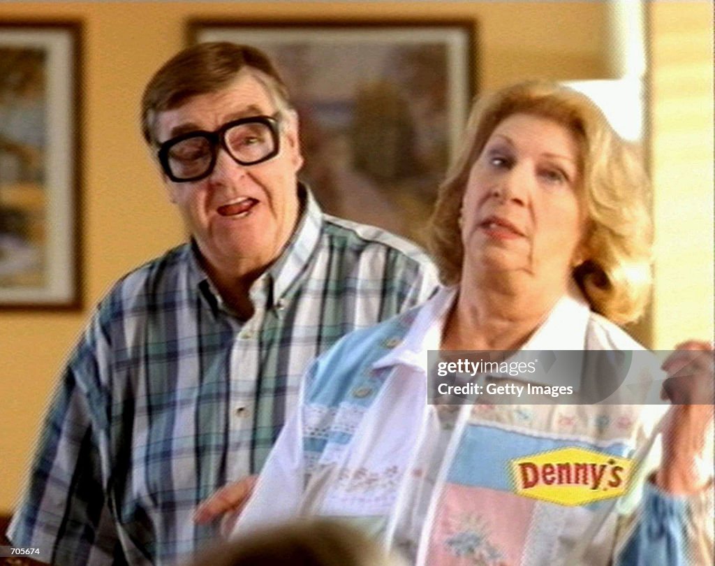Jerry Seinfelds "Parents" Star in Dennys Spot