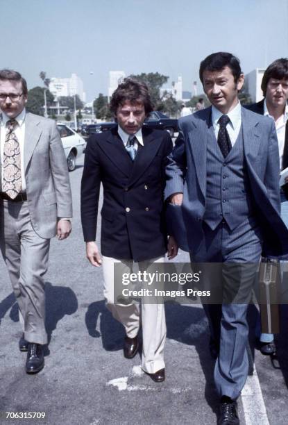 Roman Polanski and his lawyer Douglas Dillon arrive at the Santa Monica Courthouse circa 1977 in Santa Monica, California.