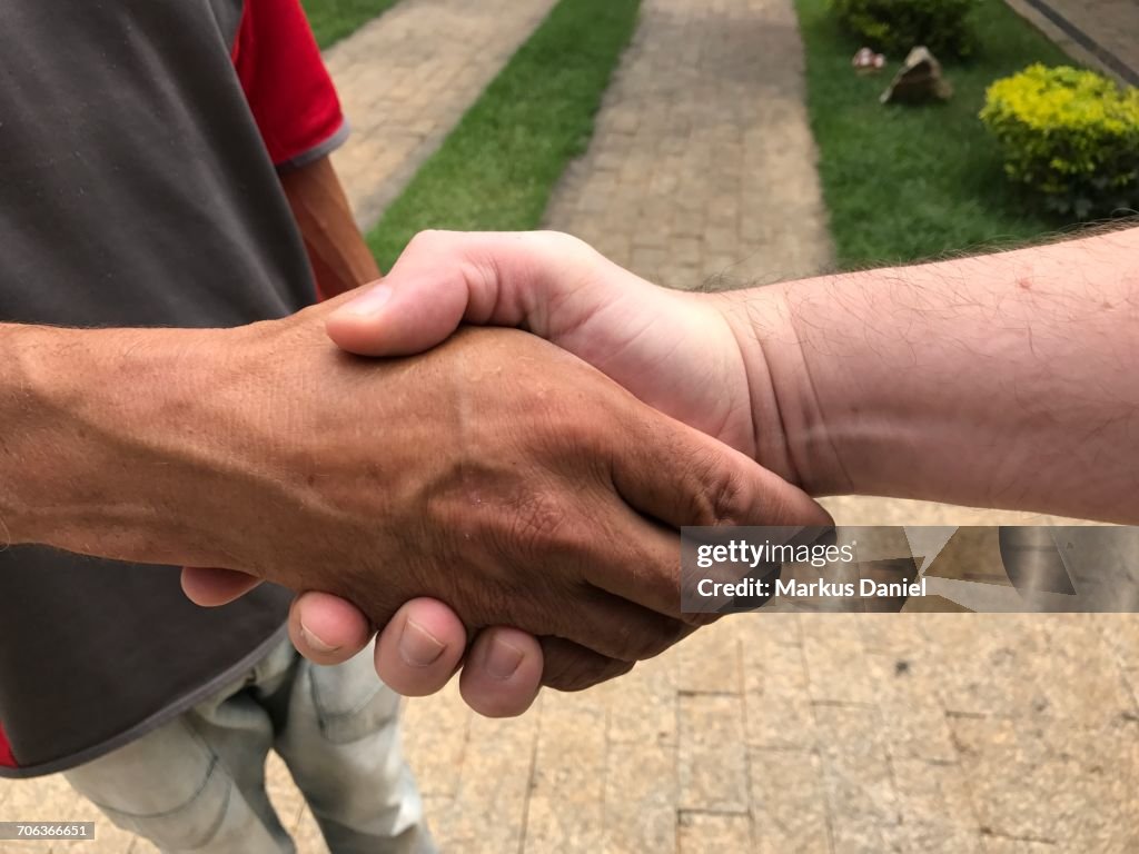 Diverse Handshakes