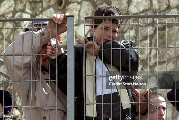 170 Yitzhak Cohen Photos & High Res Pictures Getty Images