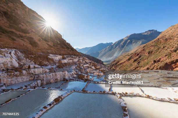 peru, andes, maras, salt ponds - urubamba valley stock pictures, royalty-free photos & images