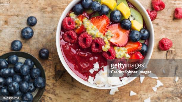 fruit salad - fruit salad stock pictures, royalty-free photos & images